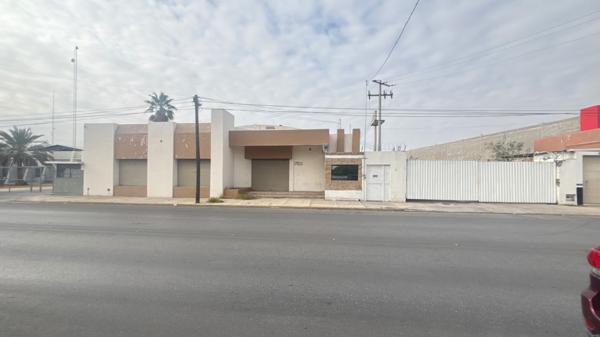 Renta de Complejo de Bodegas en Parque Industrial de Gómez Palacio