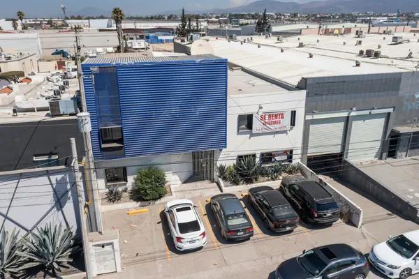 EDIFICIO DE OFICINAS EN UBICACIÓN ESTRATEGICA