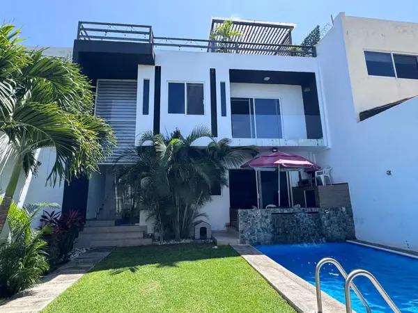 Casa en venta en Burgos, Temixco, Morelos