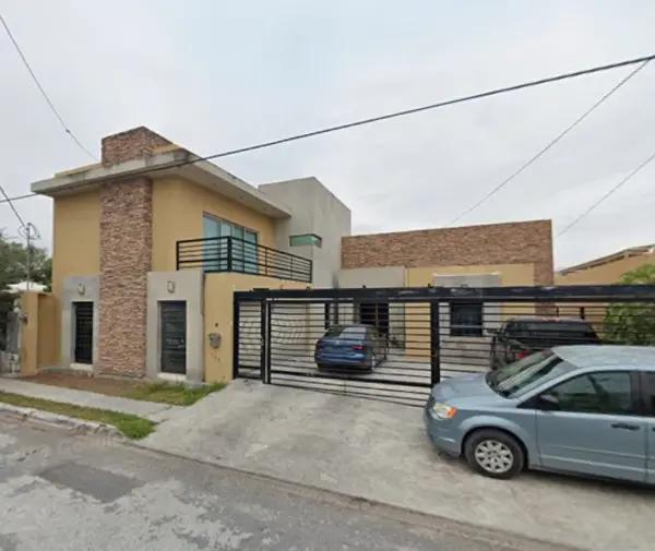 Casa en Venta en Valle Alto, Reynosa - Espaciosa y Estratégica Ubicación