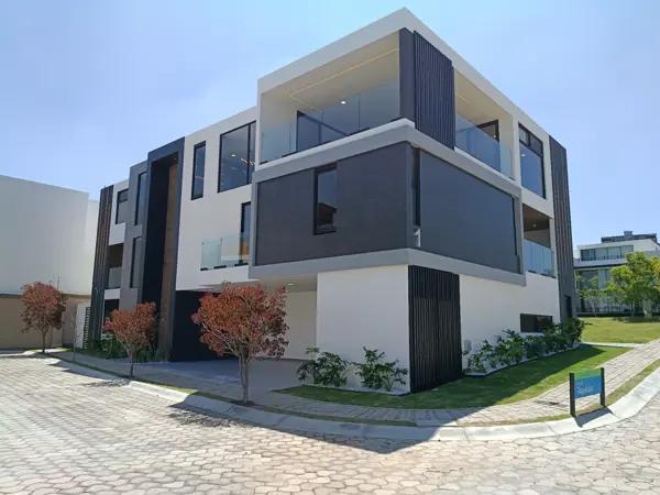 Casa en Venta en Lomas de Angelópolis, San Andrés Cholula - Moderna y Espaciosa