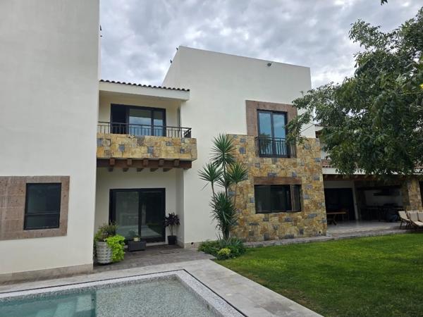 Exclusiva Residencia en Venta en Villa Cóndores| Las Villas.