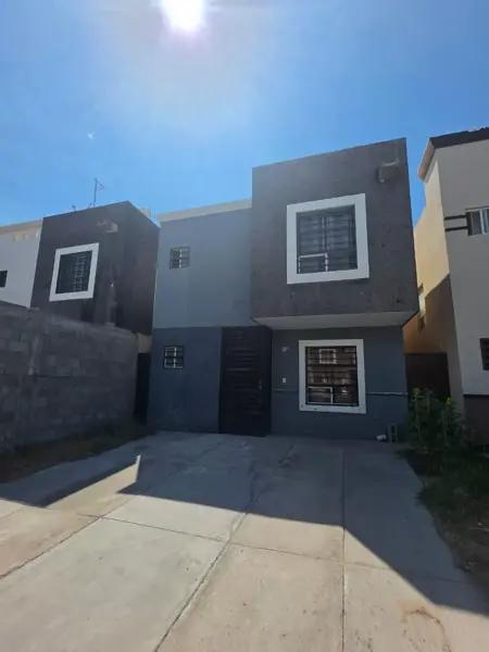CASA EN RENTA POR AREA WATERFILL
