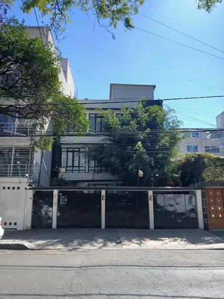 Casa en venta en Narvarte Poniente, Ciudad de México: Amplia residencia de 8 recámaras Casa en venta en Narvarte Poniente, Ciudad de México: Amplia residencia de 8 recámaras