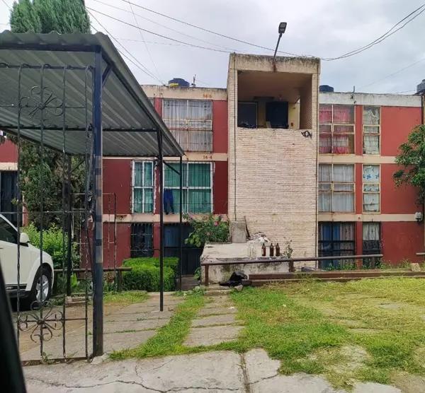 VENTA DPTO., JARDINES DE LA CAÑADA, TULTITLAN, 3ER. NIVEL, 52 M2., 2 REC., ESTC., ACEPTAMOS CRÉDITOS