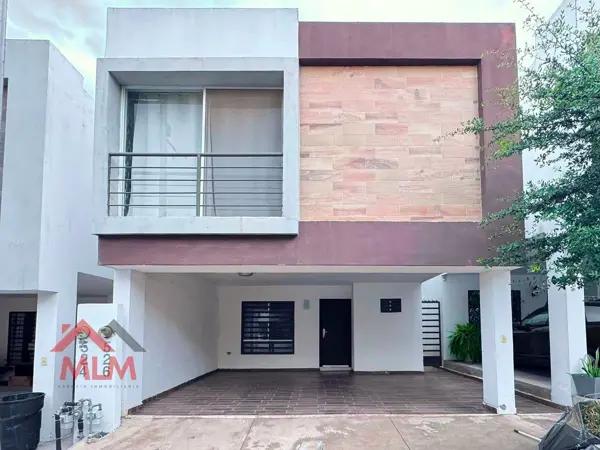 Casa en Venta en DOMINIO CUMBRES Sector RAVELO