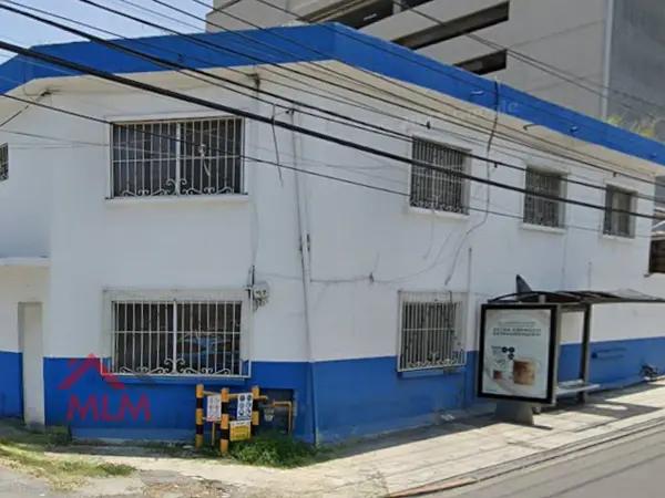 Local comercial + oficinas en Renta, Col. Chepevera, Monterrey