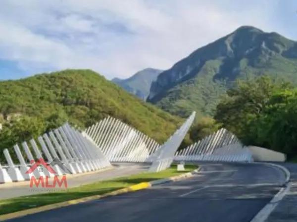 Terreno en Sierra Alta en venta