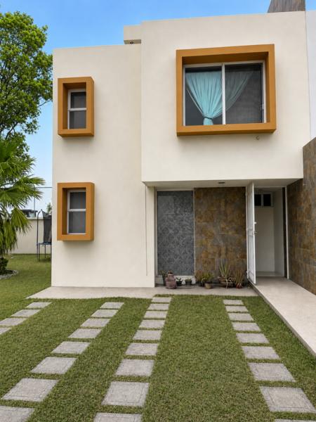 CASA EN RENTA EN PUEBLA (ZONA UVM)