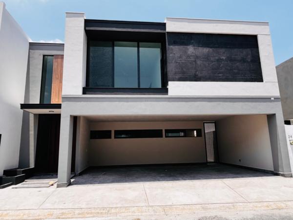 CASA EN VENTA FRACC LOS NOGALES CARRETERA NACIONAL CASA EN VENTA FRACC LOS NOGALES CARRETERA NACIONAL