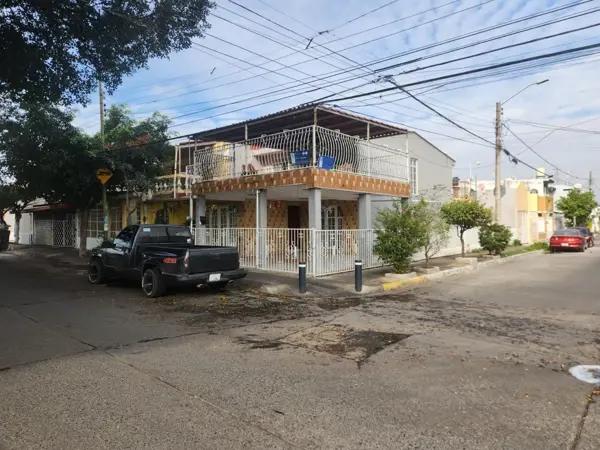 Casa en Venta en Miravalle, Guadalajara – Amplia y Bien Ubicada Casa en Venta en Miravalle, Guadalajara – Amplia y Bien Ubicada