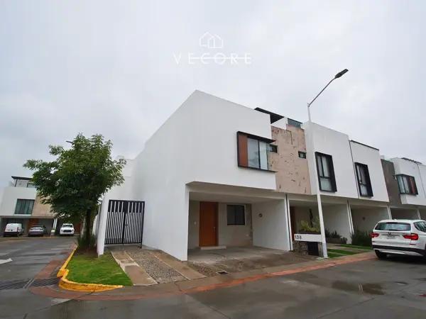 CASA EN RENTA EN AUREA RESIDENCIAL, SAN PEDRO TLAQUEPAQUE