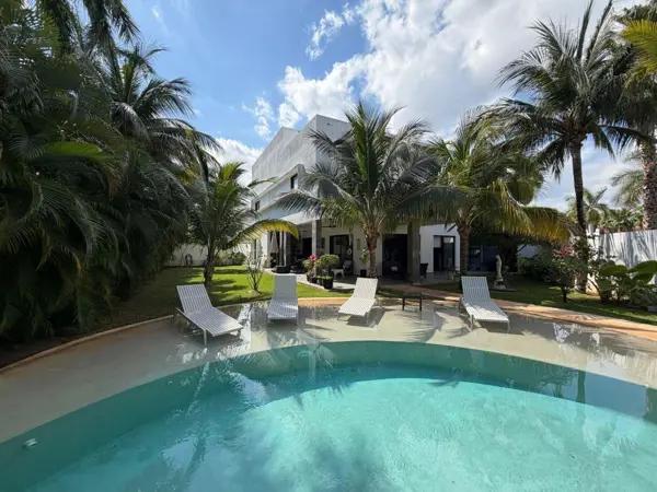 Casa en venta en Residencial Villa Magna, Benito Juárez, Quintana Roo