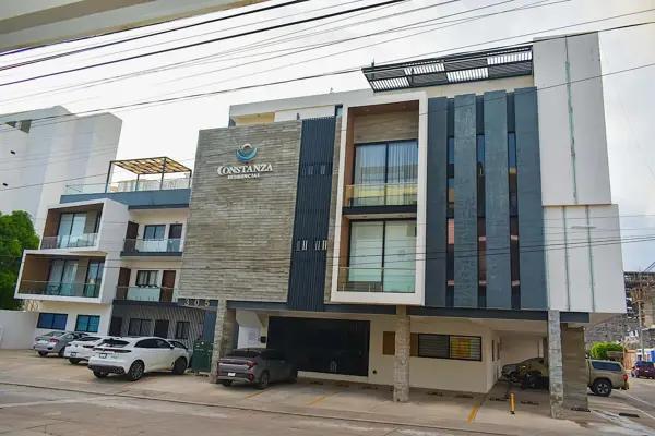 CONDOMINIO DE 3 RECÁMARAS, A 2 CUADRAS DEL MAR FERROCARRILERA