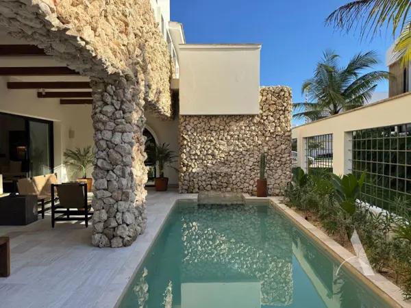 Exclusiva Casa estilo Mediterráneo en Lagos del Sol, Quintana Roo