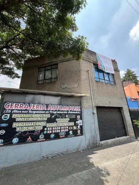 Se vende casa en Ermita, Benito Juárez, CDMX - Amplia y bien ubicada.