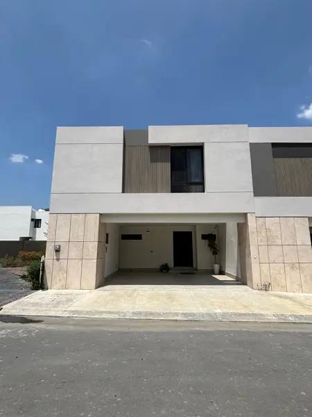 Casa en Venta en Carretera Nacional, Santiago, N.L.
