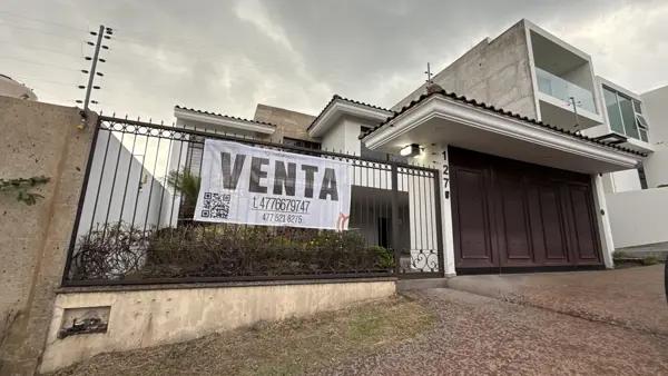 CASA GRAN JARDIN LEON VENTA