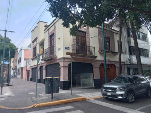 PROPIEDAD MUY UBICADA EN ESQUINA PARA NEGOCIO U OFICINAS CORPORATIVAS
