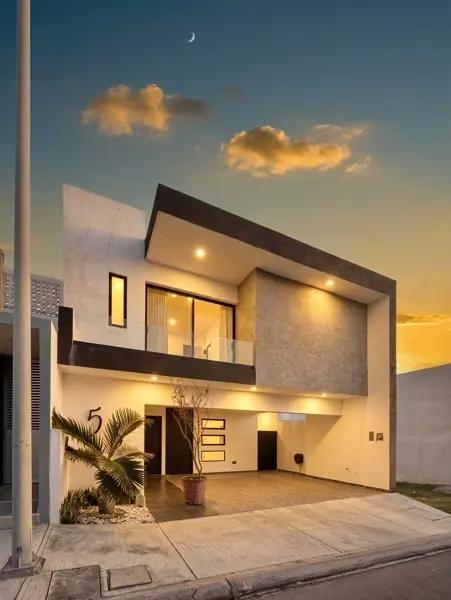 CASA EN VENTA DE 4 RECAMARAS, UNA EN PLANTA BAJA, EN LOMAS DE LA RIOJA, RIVIERA VERACRUZANA