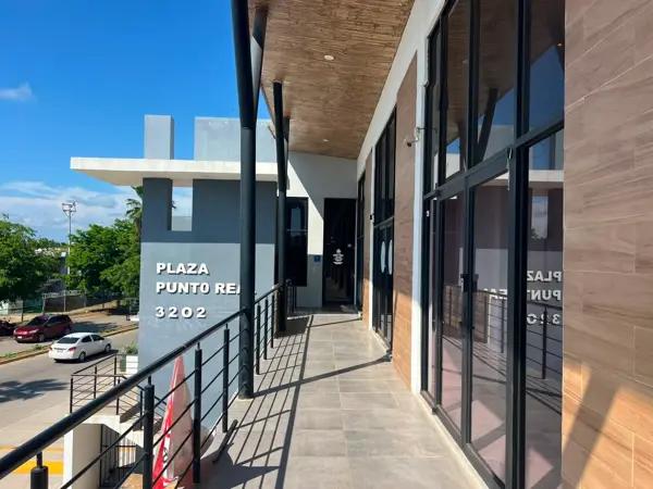 SE RENTA LOCAL EN PLAZA PUNTO REAL – REAL PACÍFICO