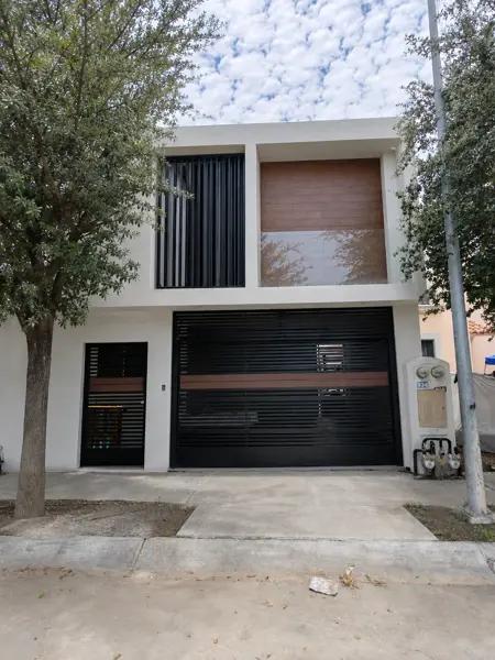 Casa en renta en Mitras Poniente, García, Nuevo León