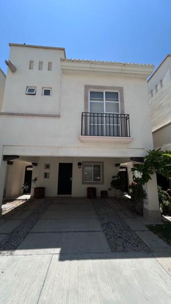 Casa en Venta en Residencial Senderos, Torreo´n - Amplia y Confortable