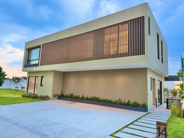 Casa en Venta en La Providencia, Metepec: Amplia y Moderna en Comunidad Cerrada