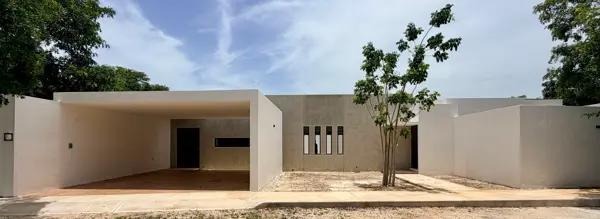CASA EN VENTA DE UN SOLO NIVEL CON 500m2 DE TERRENO, 3 HAB Y ALBERCA