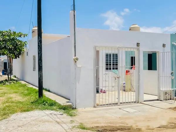 Casa en Venta en Mazatlán, 1 Recamara, 1 Baño, en Esquina