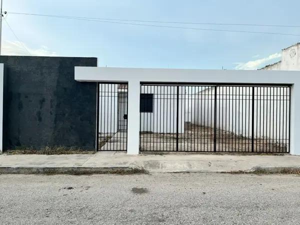CASA EN VENTA DE UNA PLANTA EN CAUCEL MERIDA YUCATAN