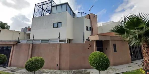 Casa en venta en Ciudad Satelite, Naucalpan de Juárez, México