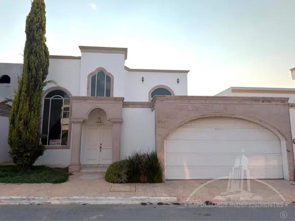 Residencia en Venta San Patricio Plus, al norte de Saltillo