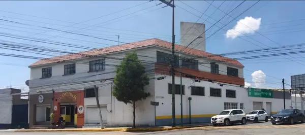 Edificio Comercial con Locales en VENTA en Barrio Santa Clara, Toluca