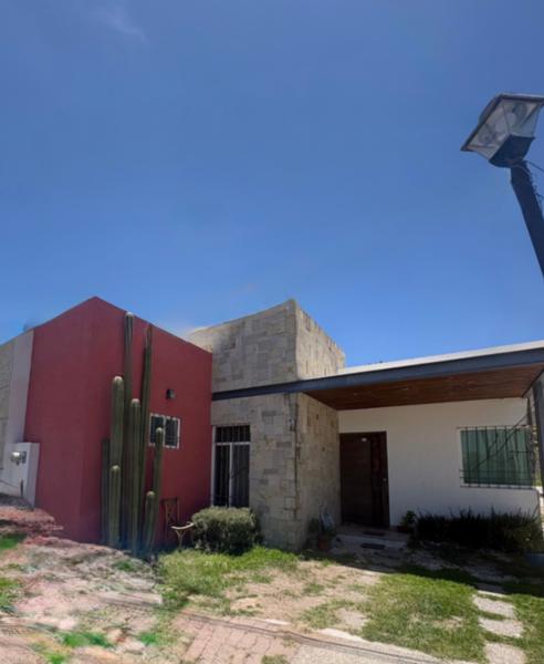 HERMOSA CASA EN TEQUISQUIAPAN A 10 MIN DEL CENTRO