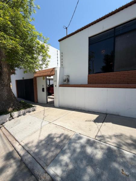 VENTA CASA EN EL CAMPESTRE CON RECÁMARA EN PB