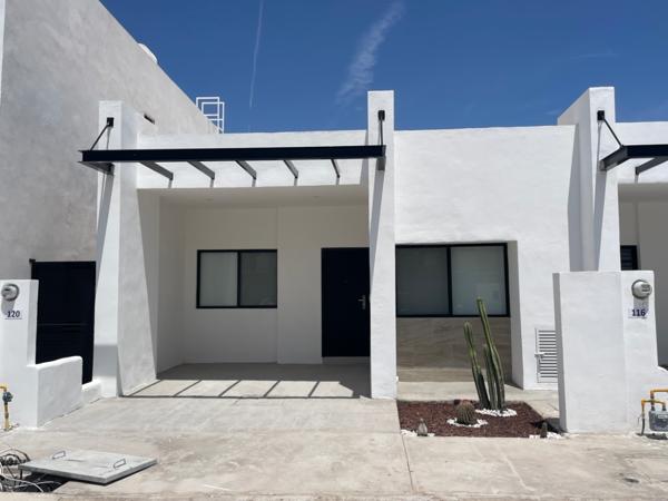 Renta de Casa de una Planta cerrada Bosques en Sector Viñedos, Torreón Renta de Casa de una Planta cerrada Bosques en Sector Viñedos, Torreón
