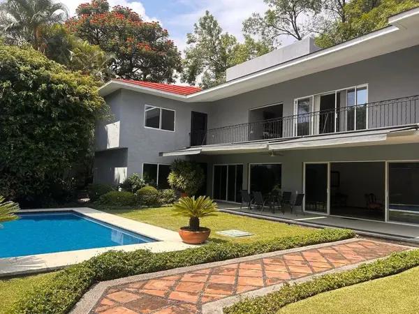 Casa en Condominio La Toscana | Seguridad 24/7, Alberca Climatizada y 4 Recámaras en Acapantzingo