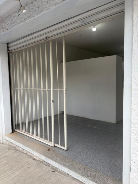 RENTA Local Comercial 24 m² LOCAL FCO I Madero Col Espinal Bajo Orizaba VERACRUZ