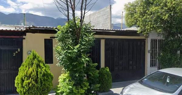 CASA EN VENTA EN LOMA LINDA, SALTILLO, COAHUILA.