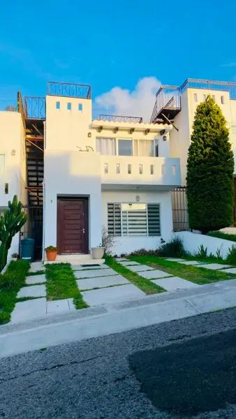 CASA EN RENTA EN PUESTA DEL SOL