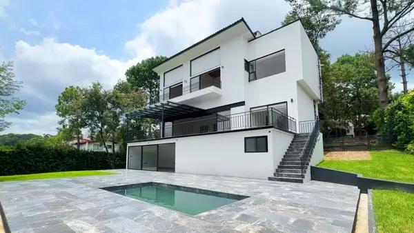 CASA EN VENTA , AVÁNDARO VALLE DE BRAVO CASA EN VENTA , AVÁNDARO VALLE DE BRAVO