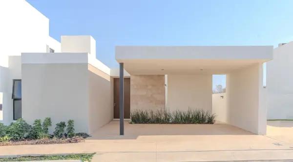 CASA EN VENTA DE UN PISO EQUIPADA EN REAL MONTEJO, MERIDA YUCATAN