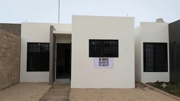Casa en Renta en Kanasín: Fracc. Amaneceres con Jardín y Garage