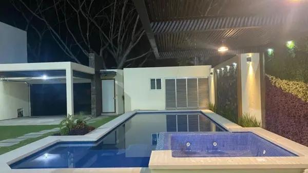 Casa en venta en Lomas de Vista Hermosa, Cuernavaca, Morelos