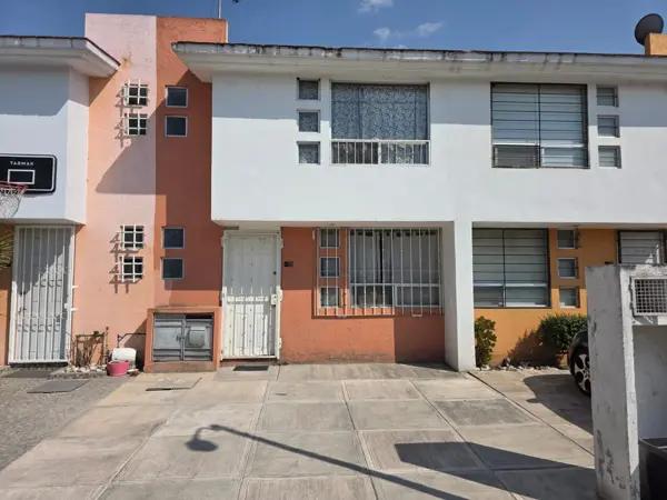 Casa en Venta en Residencial Anturios, Cuautlancingo: Ubicación Privilegiada y Seguridad 24/7