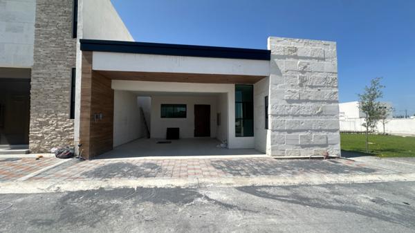 BONITA CASA EN VENTA DE UN PISO EN RESID. CALIZA