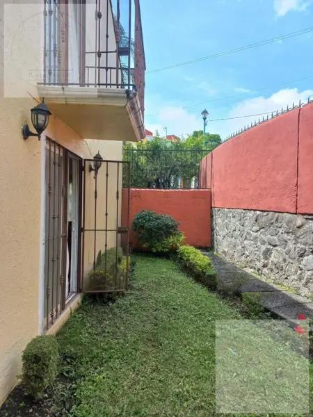 Casa en venta en Lomas de Tzompantle, Cuernavaca, Morelos