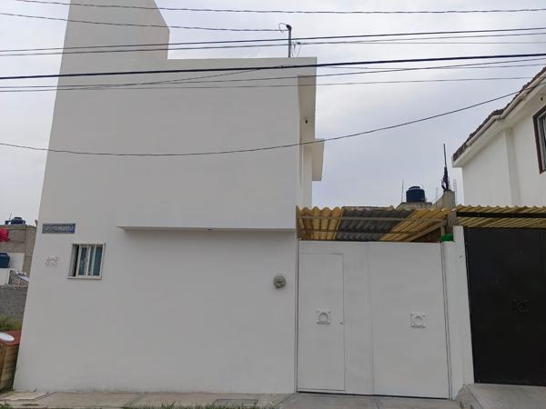 CASA EN VENTA A 5 MIN DEL HOSPITAL GENERAL SJR
