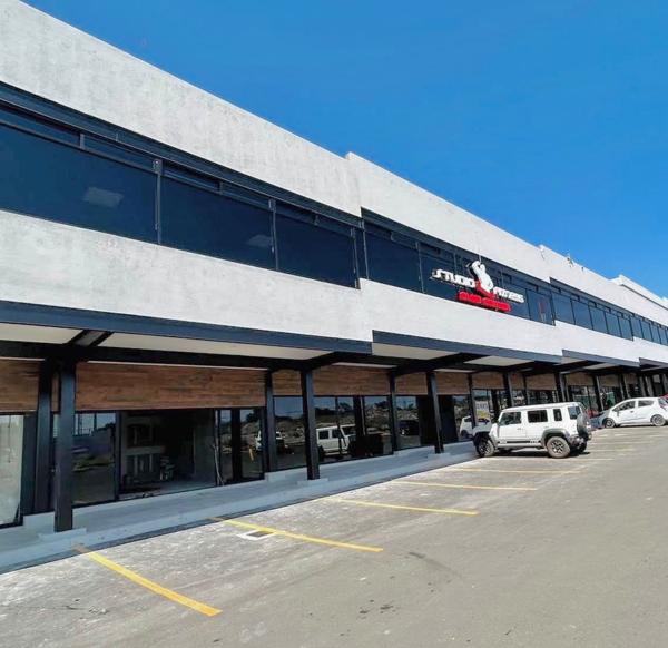 EXCLUSIVO LOCAL COMERCIAL NUEVO EN RENTA EN PLAZA CIMA | COL. PASEOS DE LA CIMA | BOULEVARD MARIANO